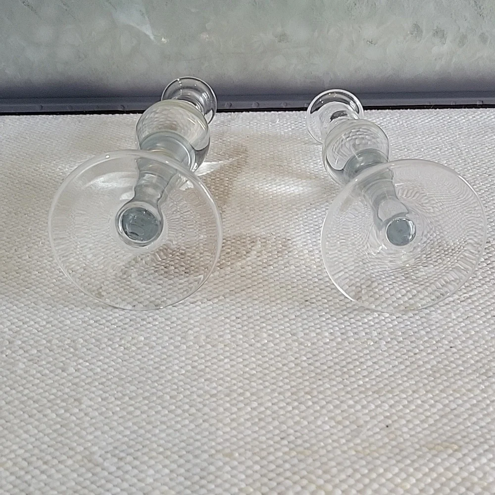 Beautiful vintage heavy glass candlesticks 10